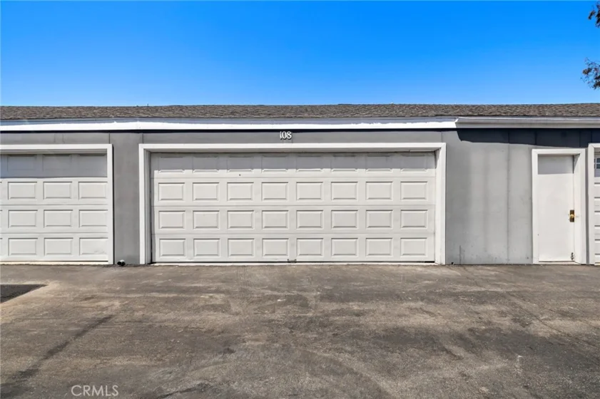 108 Danbury photo 29