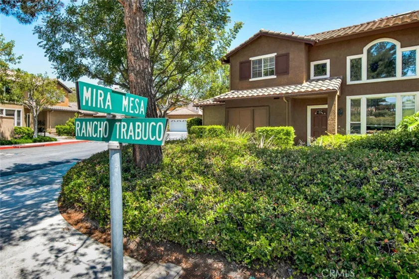 58 Mira Mesa photo 8