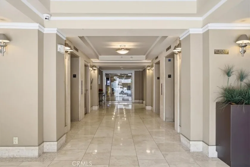 620 S Gramercy Place #130 photo 16