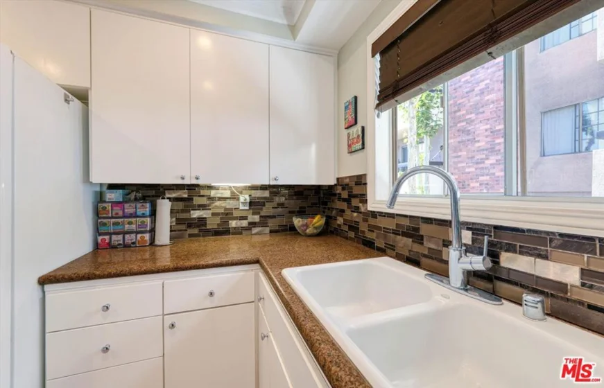 1734 N Fuller Avenue #307 photo 8
