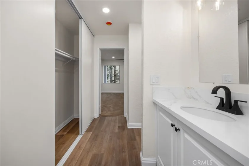 600 W 3rd Street #B205 photo 21