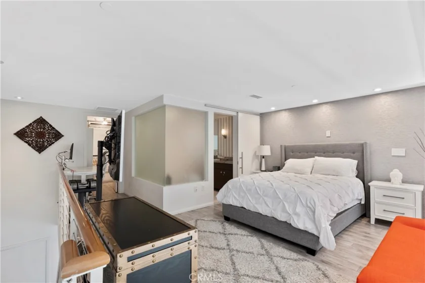 1100 Wilshire Boulevard #1707 photo 31