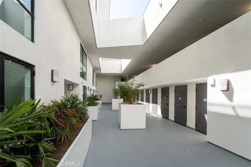 24722 Del Prado #302 photo 38