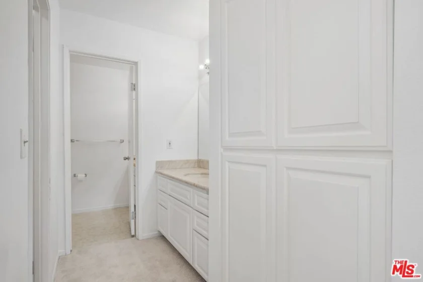 1211 Raintree Circle photo 11