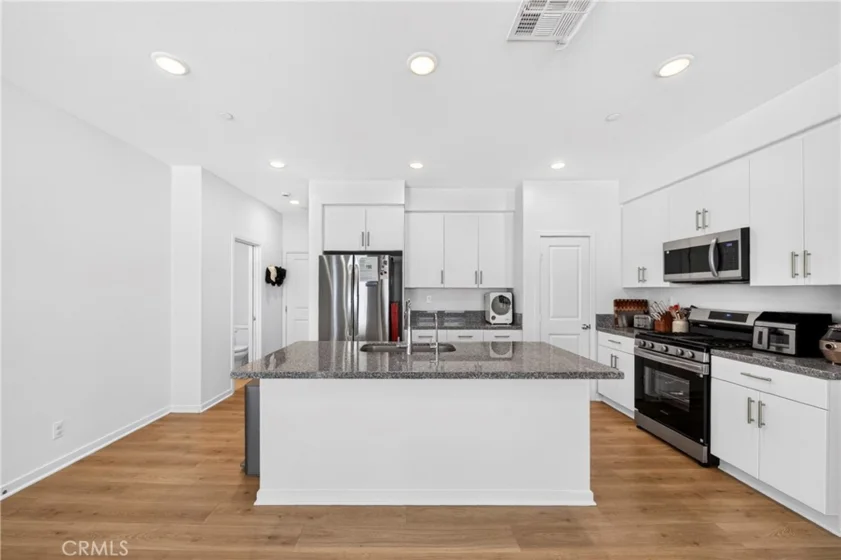 306 Vista Drive #103 photo 7