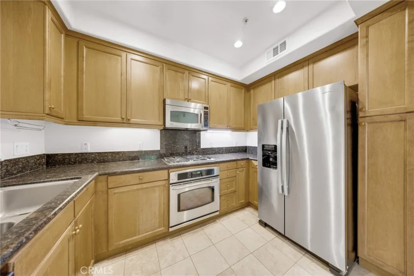 128 N Oak Knoll #111 photo 28