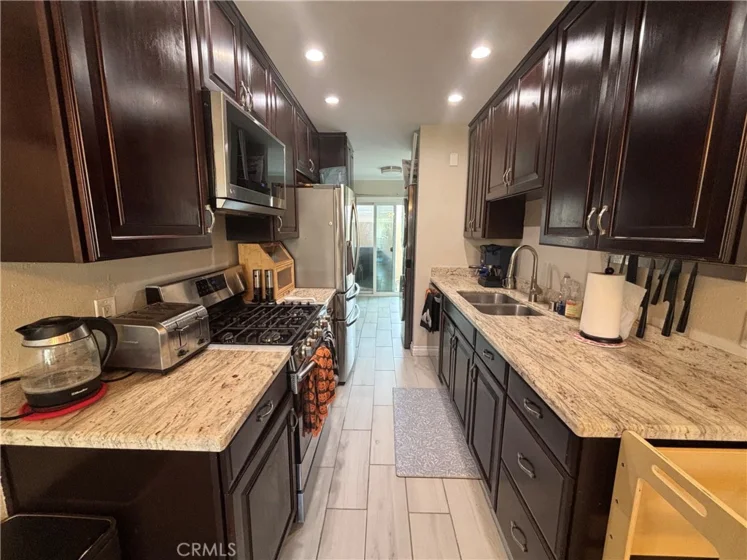 10746 Knott Avenue photo 9