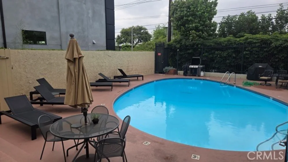 2929 Waverly Apt # 213 photo 8