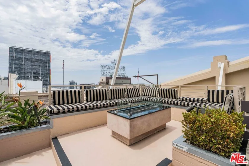 6253 Hollywood Boulevard #909 photo 18