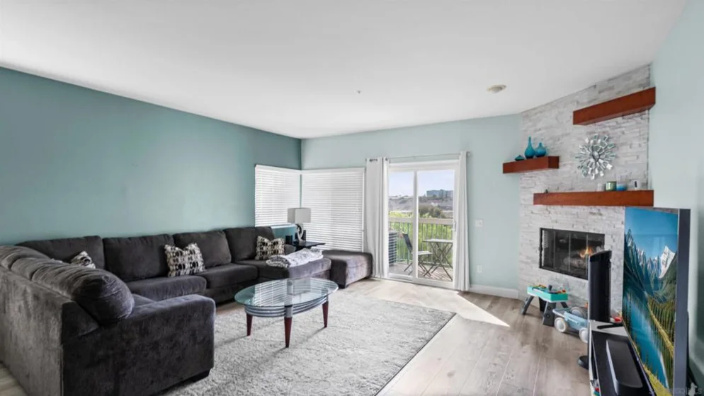 16424 Avenida Venusto #C photo 19