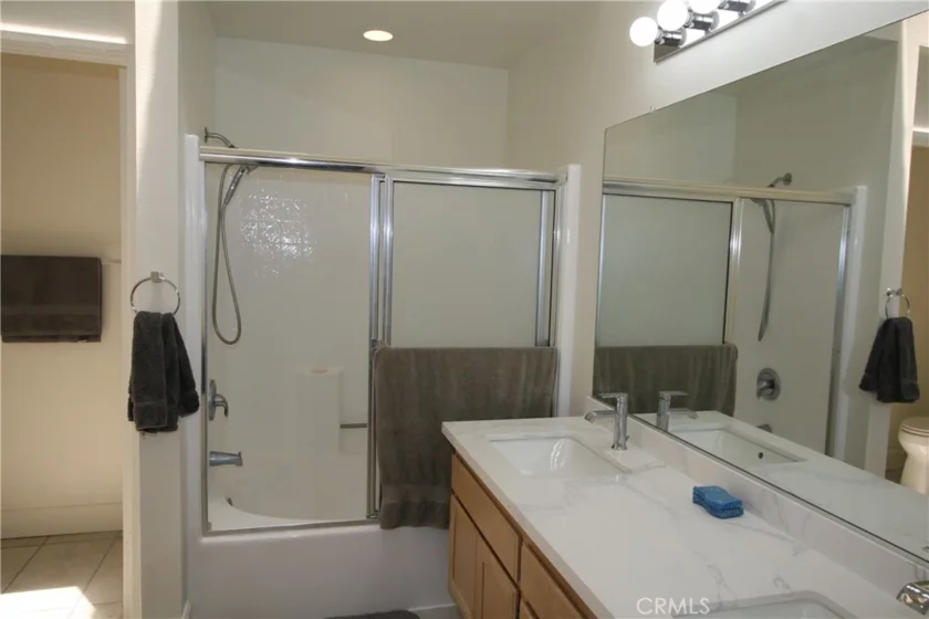 25141 La Jolla #F photo 9