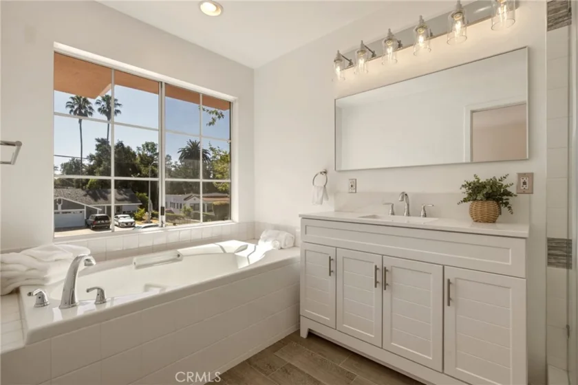 7329 Vassar photo 21