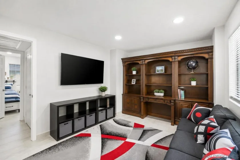 196 W Park Avenue #1 photo 25