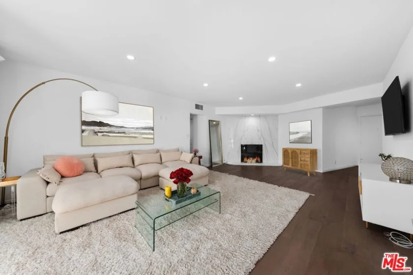 11970 Montana Avenue #207 photo 4