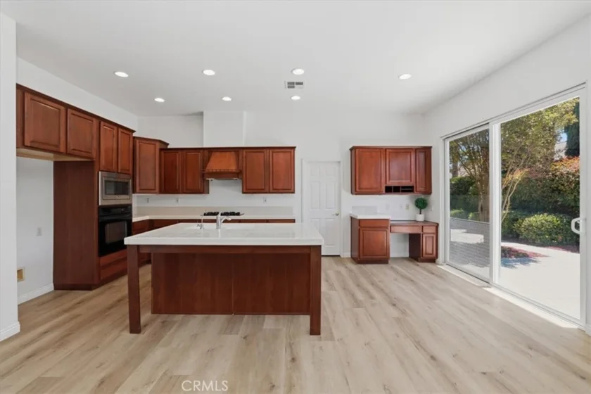 26757 Queen Court photo 46