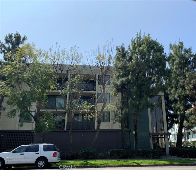1140 E Ocean Boulevard #320 photo 16
