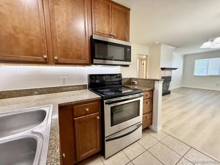 1756 Essex Street #305 photo 13