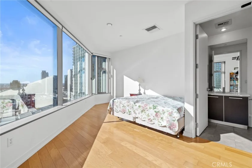 801 S Grand #1611 photo 20
