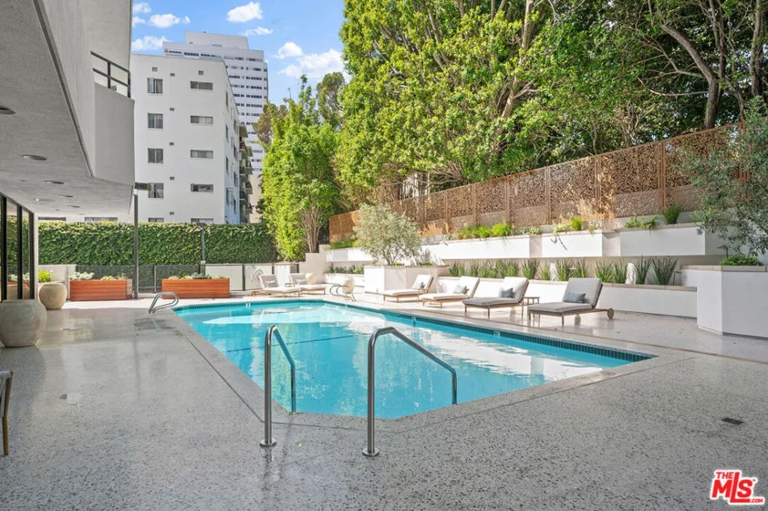 10601 Wilshire Boulevard #504 photo 34