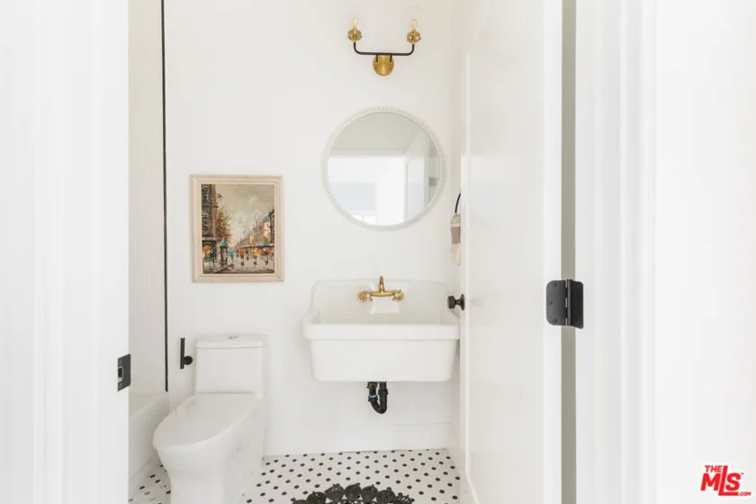 1221 5th Avenue #1 photo 6