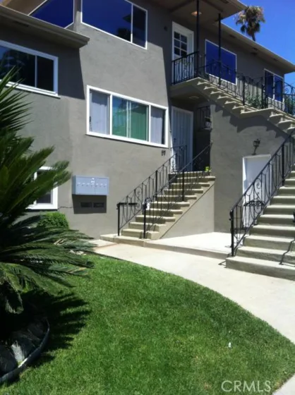 39 Termino Avenue #3 photo 1
