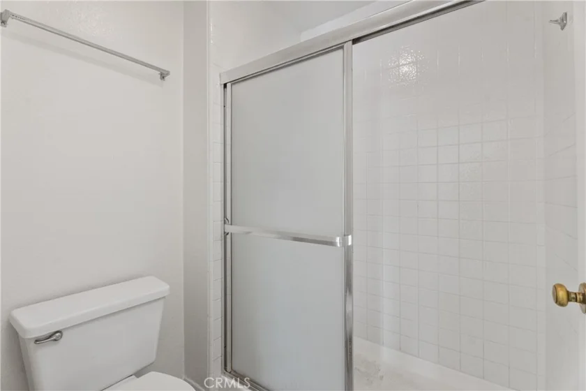 21605 Fernbrook photo 37