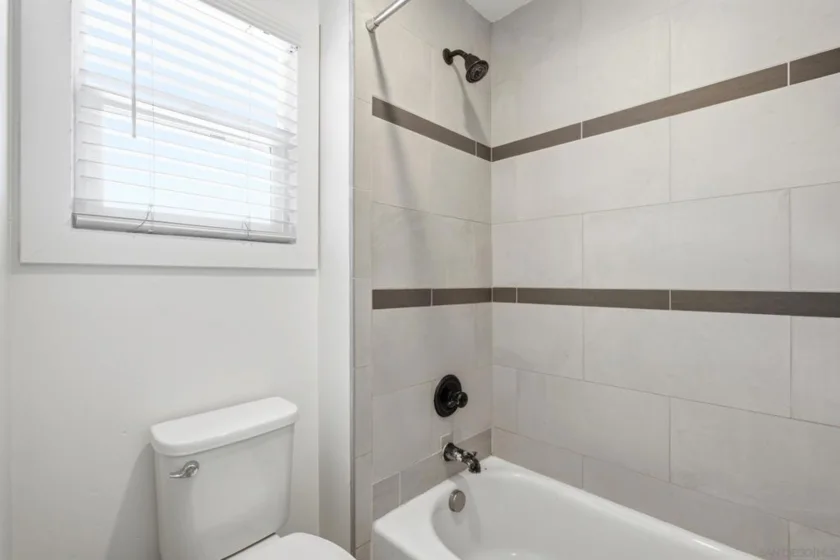 1323 Felspar Street photo 15