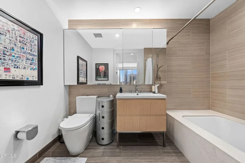 877 Francisco Street #1506 photo 16