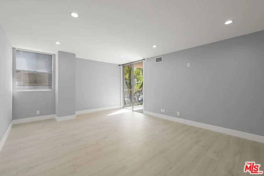 441 N Oakhurst Drive #206 photo 14