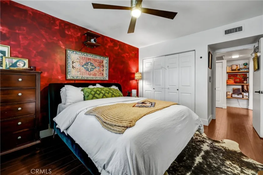 215 N Kenwood Street #106 photo 5