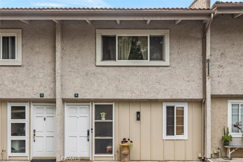 23821 Hillhurst Drive #4 photo 21