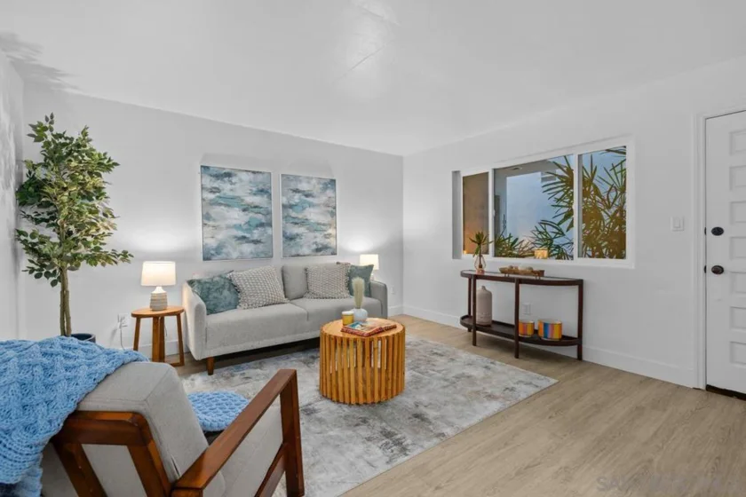 1030 Robinson Avenue #210 photo 2