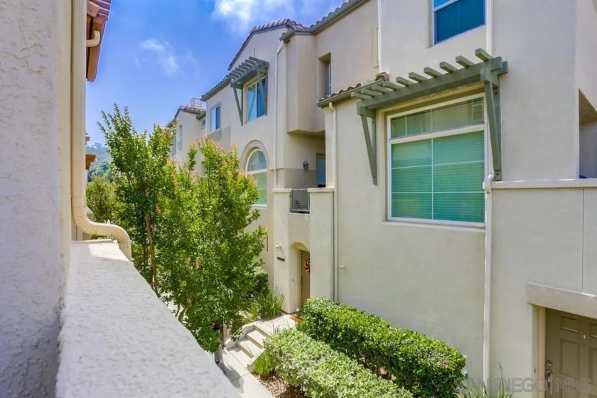 455 Almond Road photo 11