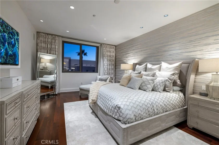 345 E Colorado Boulevard #404 photo 23
