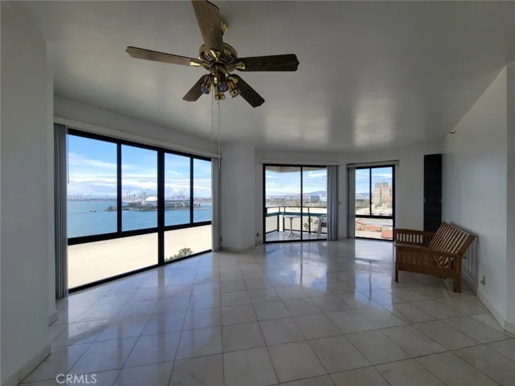 1310 E Ocean #905 photo 10