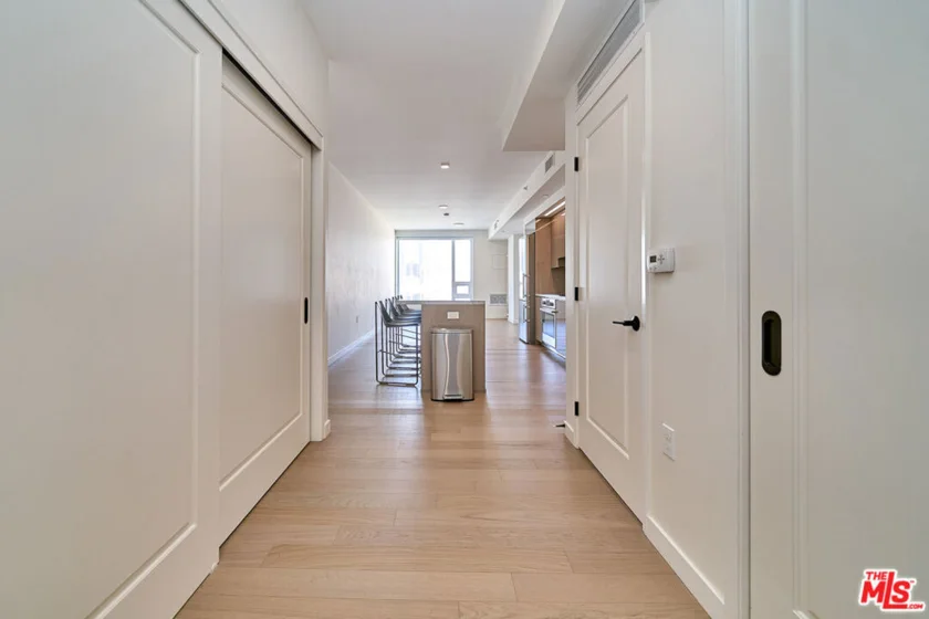 1050 S Grand Avenue #1008 photo 3