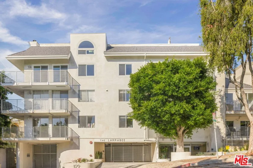1129 Larrabee Street #14 photo 10