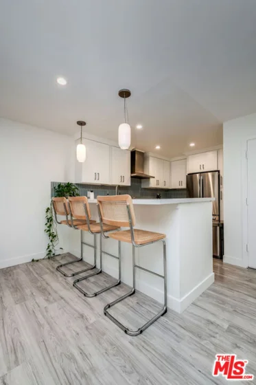 16 Quarterdeck Street #102 photo 9