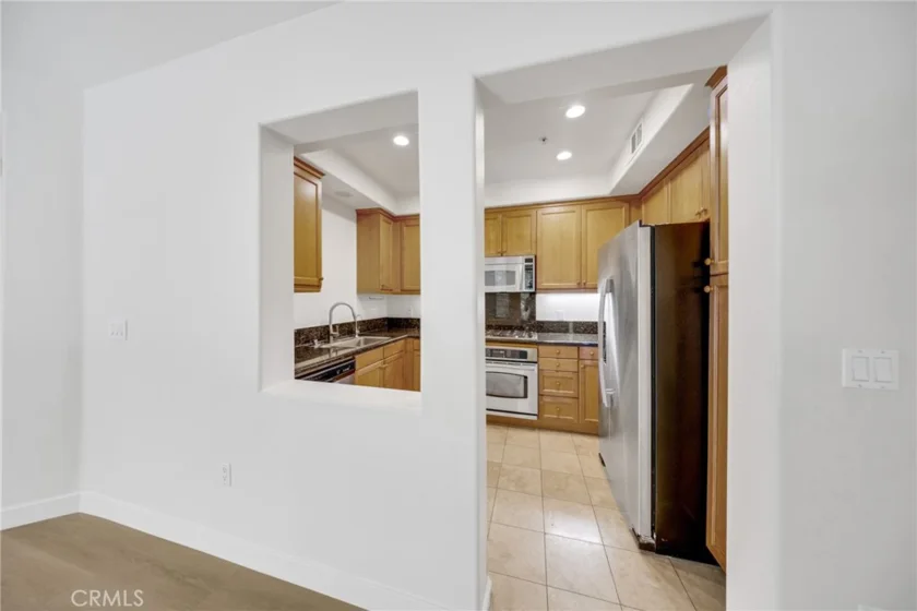 128 N Oak Knoll #111 photo 23