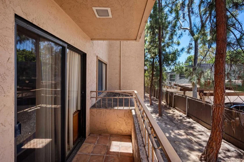 5649 Lake Park #102 photo 15
