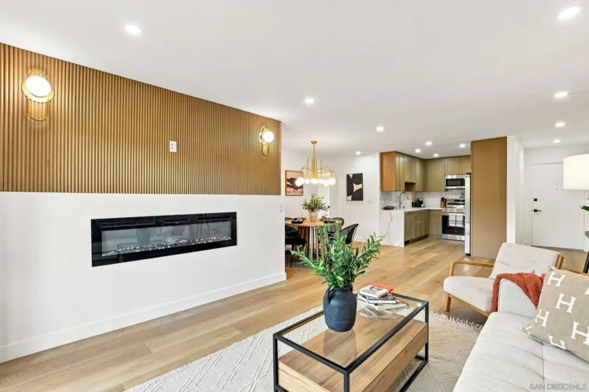 140 Walnut #4B photo 2