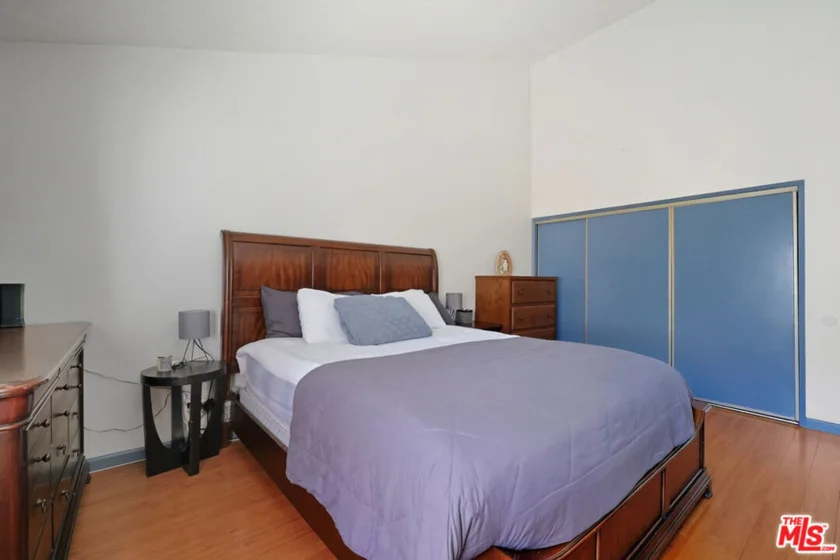 7422 Hazeltine Avenue #3 photo 23