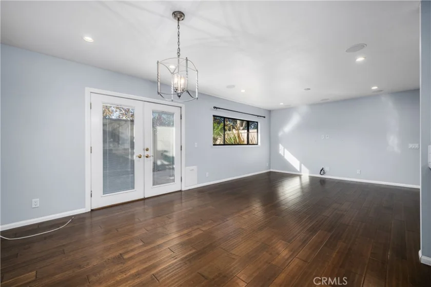 9658 Bloomfield Avenue photo 17