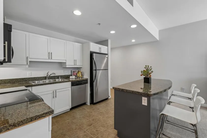 206 Park Boulevard #313 photo 3