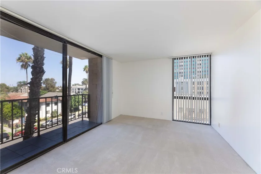 1750 E Ocean #501 photo 26