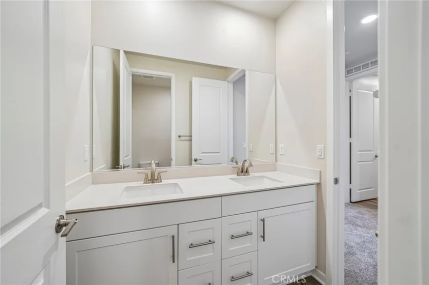 3161 Teralina Circle photo 33