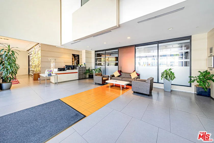 1234 Wilshire Boulevard #405 photo 2