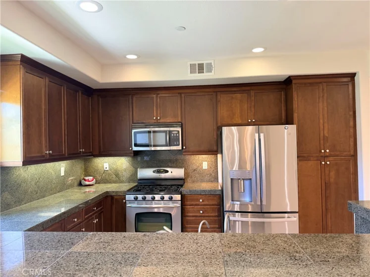 15231 Calverton photo 8