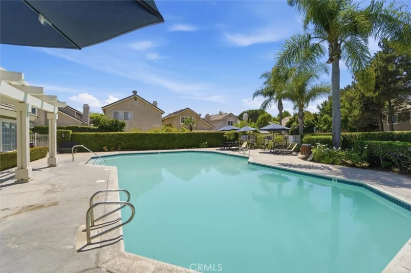 3859 Thorncroft Lane #E photo 35