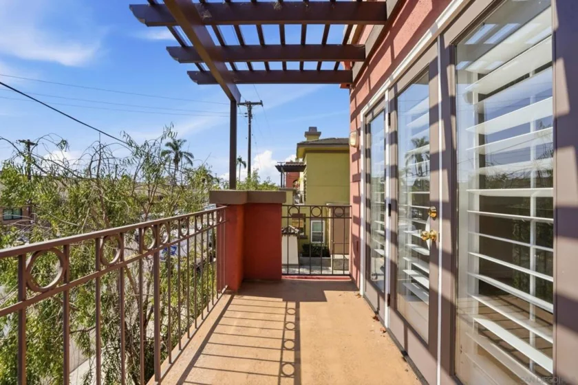 3964 Richmond photo 24
